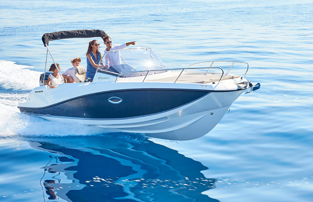 Barcos de alquiler en Altea - Motor Mercury y casco avanzado