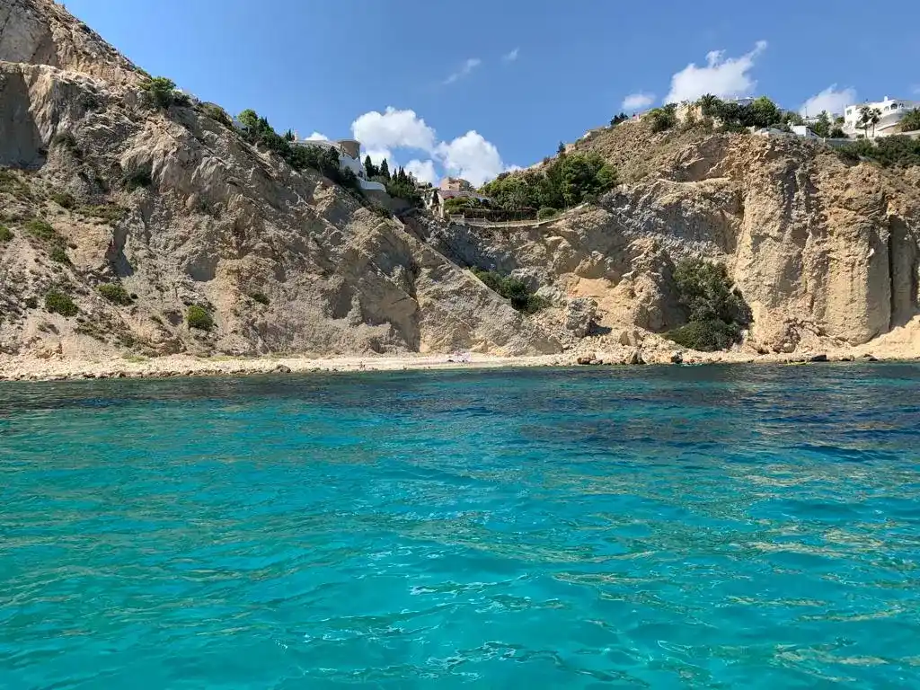 Cala de Porto Blanco en Calpe - Ruta barco con patrón Costa Blanca