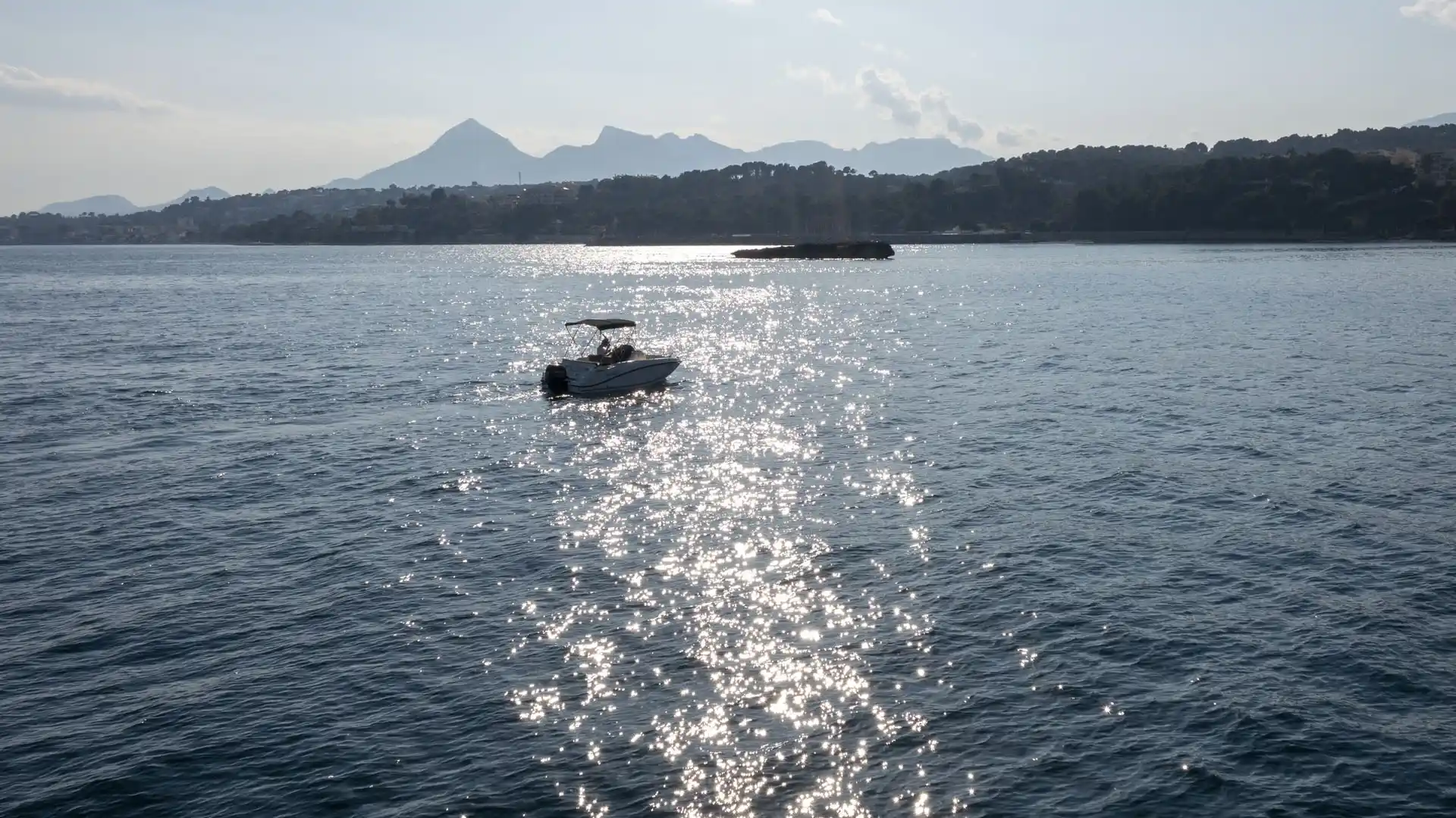 Boat Rental in Altea – sunset cruise on Quicksilver boat